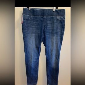 NEW ISABEL MATERNITY COLLECTION Size  12